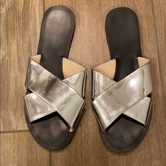 Sandals - Picture 4 of 4